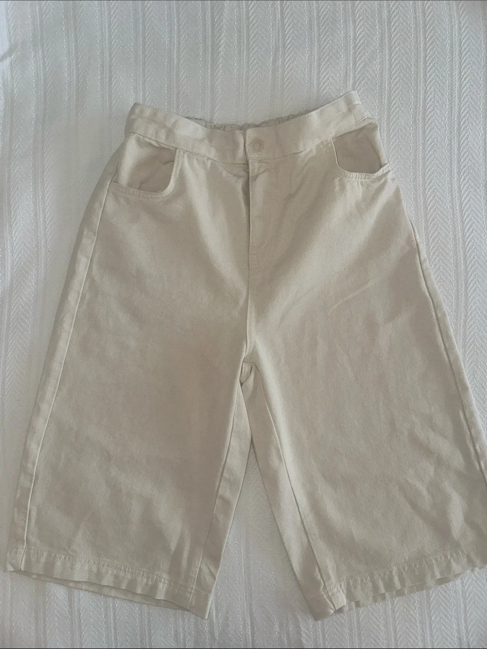 Zara Signature Denim Bermuda Shorts in Ecru
